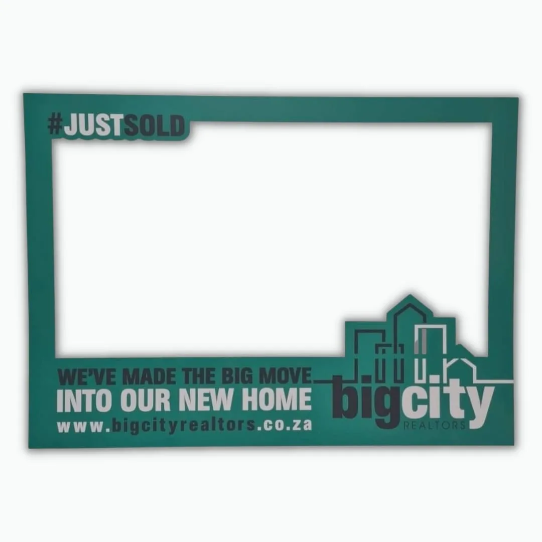 Estate agency just sold custom printed selfie frame